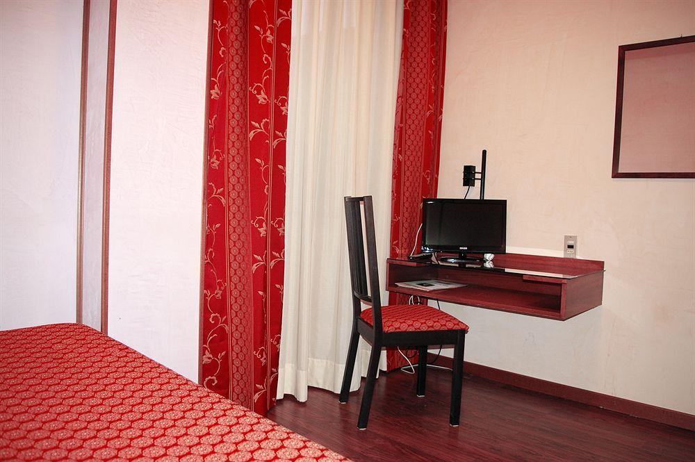 Hotel Salieri Legnago Exteriör bild